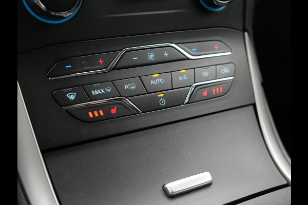 Ford Galaxy 2.0 Titanium 7 Persoons 241pk Automaat Dealer O.H. | Navigatie Full Map | Memory Stoelen Verwarmd | Camera | Apple Carplay | Keyless | Cruise Control |