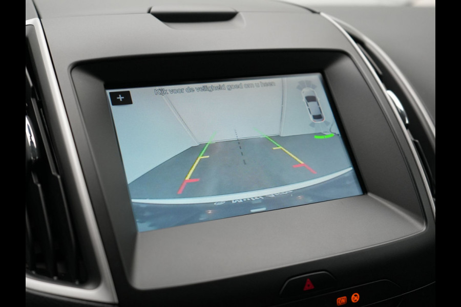 Ford Galaxy 2.0 Titanium 7 Persoons 241pk Automaat Dealer O.H. | Navigatie Full Map | Memory Stoelen Verwarmd | Camera | Apple Carplay | Keyless | Cruise Control |