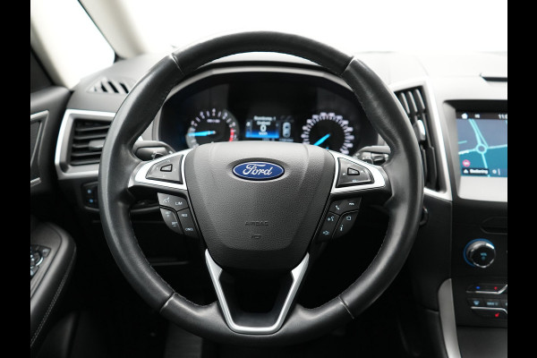 Ford Galaxy 2.0 Titanium 7 Persoons 241pk Automaat Dealer O.H. | Navigatie Full Map | Memory Stoelen Verwarmd | Camera | Apple Carplay | Keyless | Cruise Control |