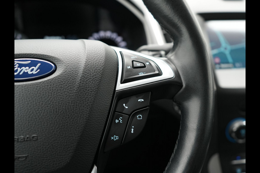 Ford Galaxy 2.0 Titanium 7 Persoons 241pk Automaat Dealer O.H. | Navigatie Full Map | Memory Stoelen Verwarmd | Camera | Apple Carplay | Keyless | Cruise Control |