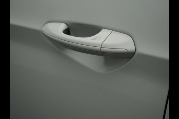 Ford Galaxy 2.0 Titanium 7 Persoons 241pk Automaat Dealer O.H. | Navigatie Full Map | Memory Stoelen Verwarmd | Camera | Apple Carplay | Keyless | Cruise Control |