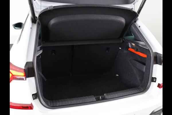 Škoda Kamiq 1.0 TSI Monte Carlo 115 pk Automaat (DSG) | Verlengde garantie | Navigatie | Panoramadak | Parkeersensoren | Achteruitrijcamera | Stoelverwarming |