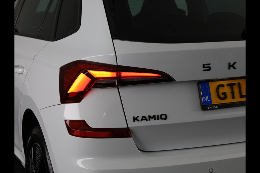 Škoda Kamiq 1.0 TSI Monte Carlo 115 pk Automaat (DSG) | Verlengde garantie | Navigatie | Panoramadak | Parkeersensoren | Achteruitrijcamera | Stoelverwarming |