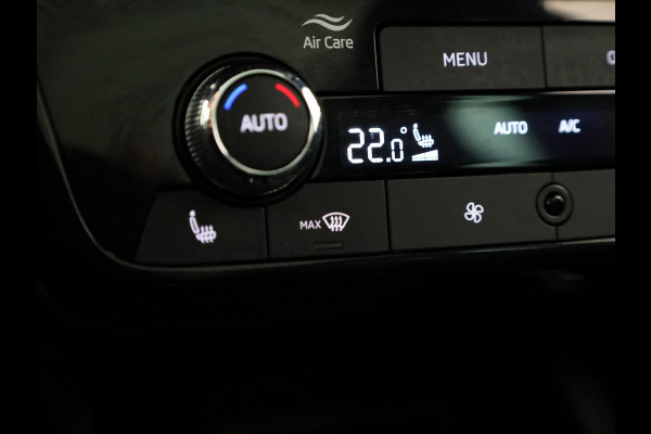 Škoda Kamiq 1.0 TSI Monte Carlo 115 pk Automaat (DSG) | Verlengde garantie | Navigatie | Panoramadak | Parkeersensoren | Achteruitrijcamera | Stoelverwarming |