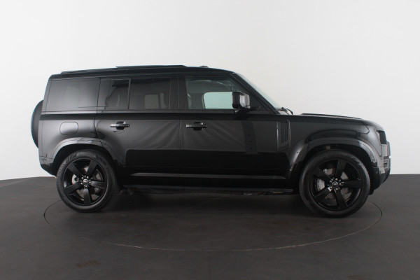 Land Rover Defender 110 2.0 P300e X-Dynamic HSE > 300pk/Black pakket/Head-up/22inch/Trekhaak/Smart View...