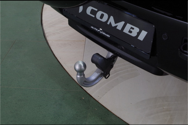 Land Rover Defender 110 2.0 P300e X-Dynamic HSE > 300pk/Black pakket/Head-up/22inch/Trekhaak/Smart View...