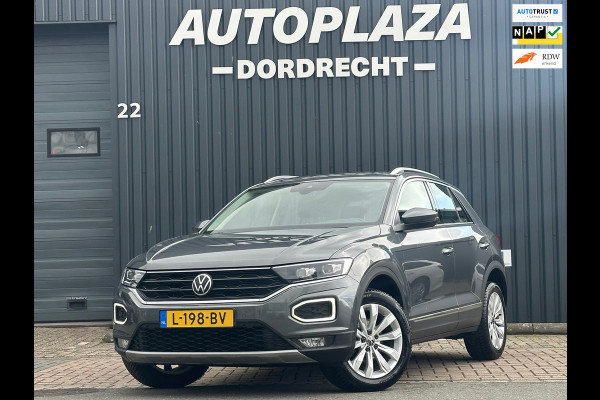 Volkswagen T-Roc 1.5 TSI Sport VIRTUAL | NAVI