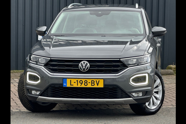 Volkswagen T-Roc 1.5 TSI Sport VIRTUAL | NAVI