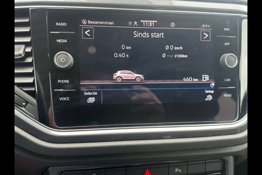 Volkswagen T-Roc 1.5 TSI Sport VIRTUAL | NAVI