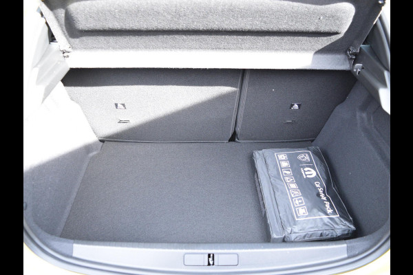 Peugeot 208 1.2 Hybrid 145 e-DCS6 GT 145 PK | ADAPTIVE CRUISE CONTROL | PARKEERSENSOREN MET CAMERA | CLIMATE CONTROL | DEMO