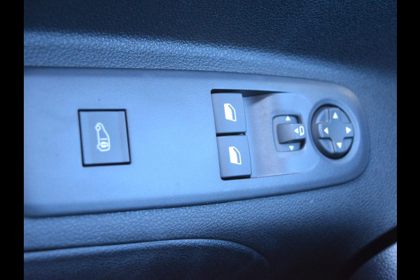 Peugeot e-Partner 136 L1 50 kWh | PACK COMFORT CONNECT | PARKEERSENSOREN MET CAMERA | NAVI | CRUISE CONTROL | DEMO