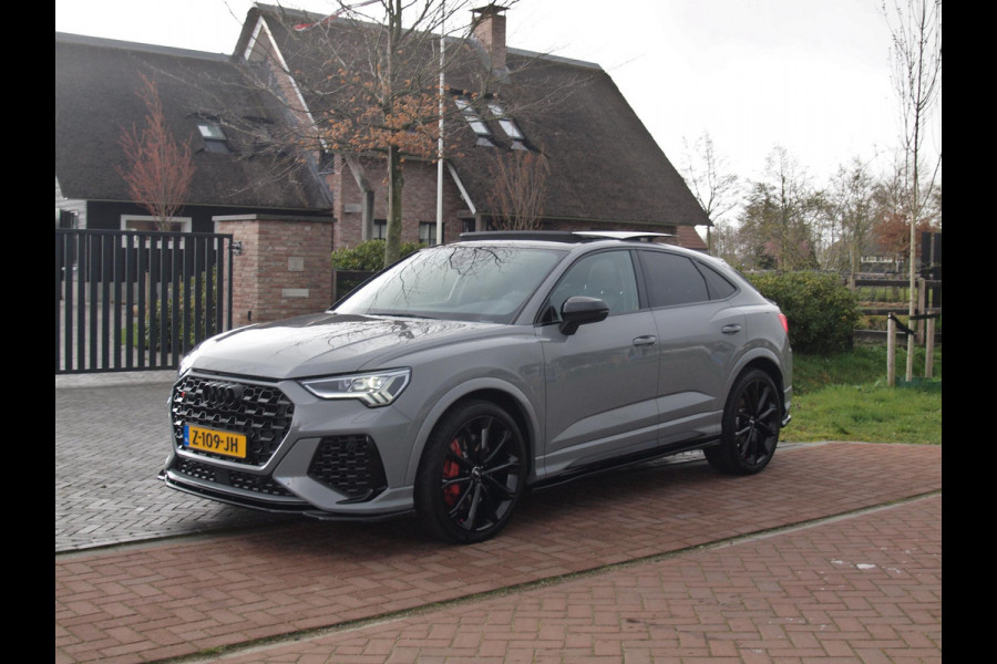 Audi Q3 Sportback TFSI RS | Panoramadak | Bang & Olufsen | Maxton Design | Sport Uitlaatsysteem |