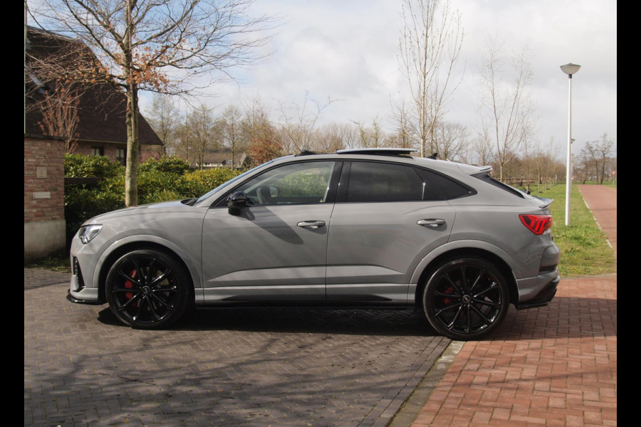 Audi Q3 Sportback TFSI RS | Panoramadak | Bang & Olufsen | Maxton Design | Sport Uitlaatsysteem |