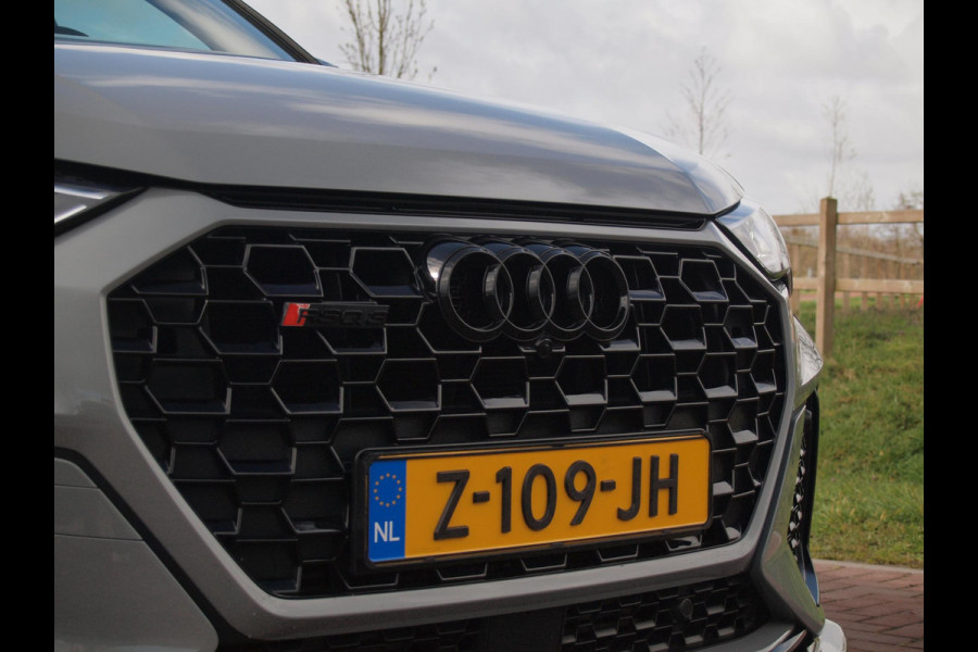 Audi Q3 Sportback TFSI RS | Panoramadak | Bang & Olufsen | Maxton Design | Sport Uitlaatsysteem |