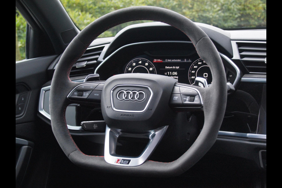 Audi Q3 Sportback TFSI RS | Panoramadak | Bang & Olufsen | Maxton Design | Sport Uitlaatsysteem |