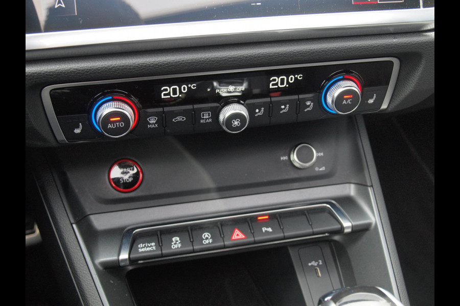 Audi Q3 Sportback TFSI RS | Panoramadak | Bang & Olufsen | Maxton Design | Sport Uitlaatsysteem |