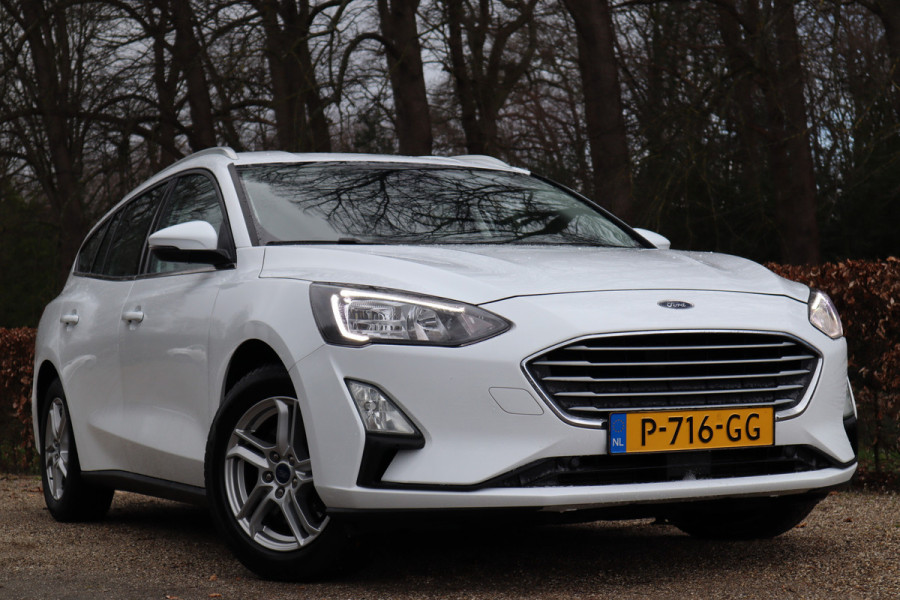 Ford FOCUS Wagon 1.0 EcoBoost Business | Trekhaak | Stoelverwarming | Camera |