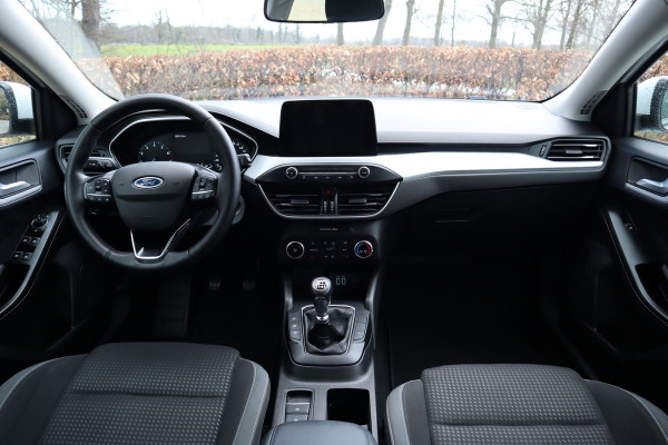 Ford FOCUS Wagon 1.0 EcoBoost Business | Trekhaak | Stoelverwarming | Camera |