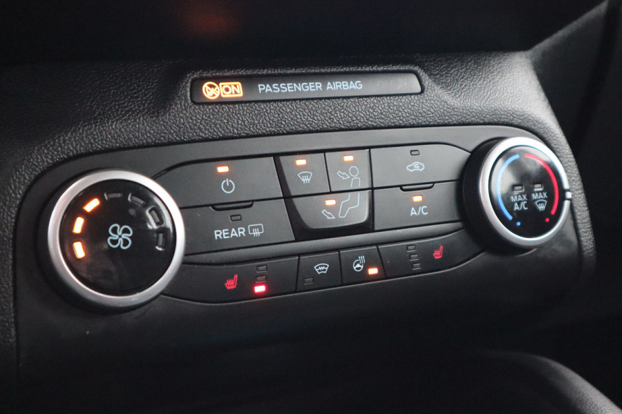 Ford FOCUS Wagon 1.0 EcoBoost Business | Trekhaak | Stoelverwarming | Camera |