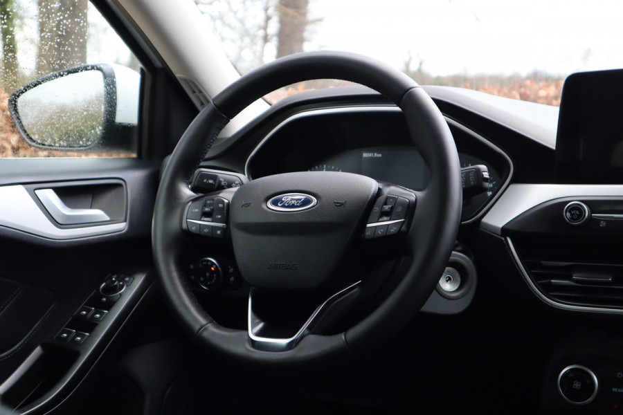 Ford FOCUS Wagon 1.0 EcoBoost Business | Trekhaak | Stoelverwarming | Camera |
