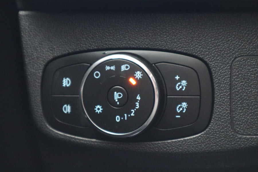 Ford FOCUS Wagon 1.0 EcoBoost Business | Trekhaak | Stoelverwarming | Camera |