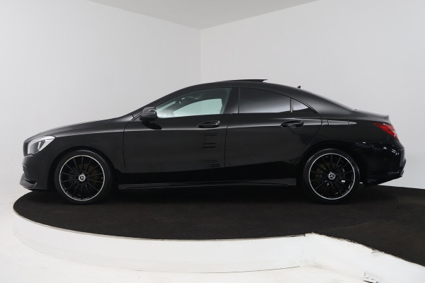 Mercedes-Benz CLA-Klasse 180 Prestige Automaat (PANORAMADAK, STOELVERWARMING, CLIMA, CAMERA)
