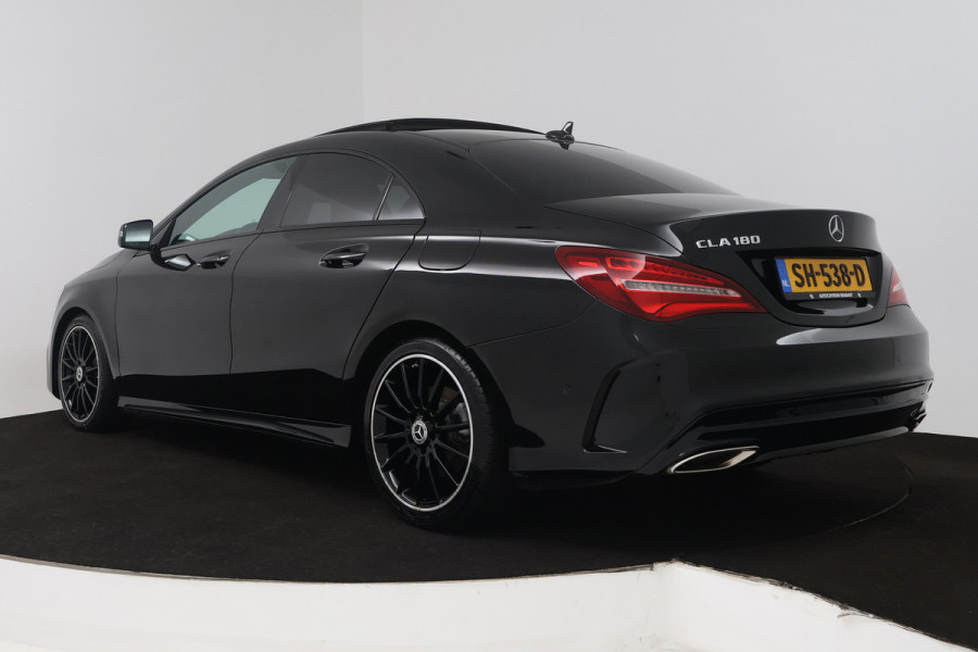 Mercedes-Benz CLA-Klasse 180 Prestige Automaat (PANORAMADAK, STOELVERWARMING, CLIMA, CAMERA)