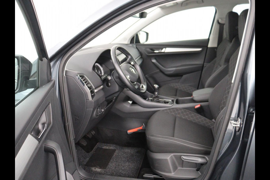 Škoda Karoq 1.0 TSI Business Edition | Carplay | Navigatie | Park Assist  | Climate control | DAB | Cruise control