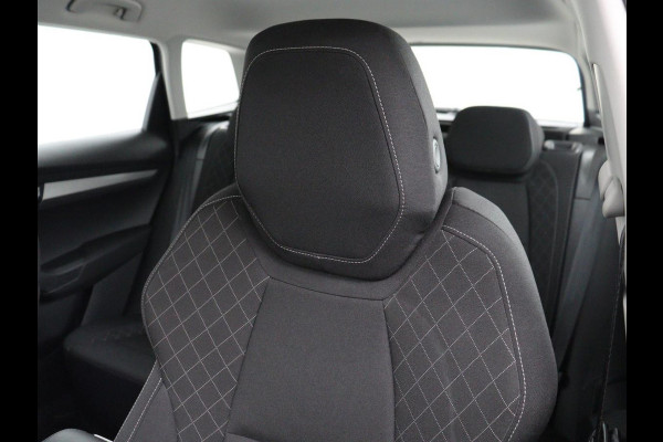 Škoda Karoq 1.0 TSI Business Edition | Carplay | Navigatie | Park Assist  | Climate control | DAB | Cruise control