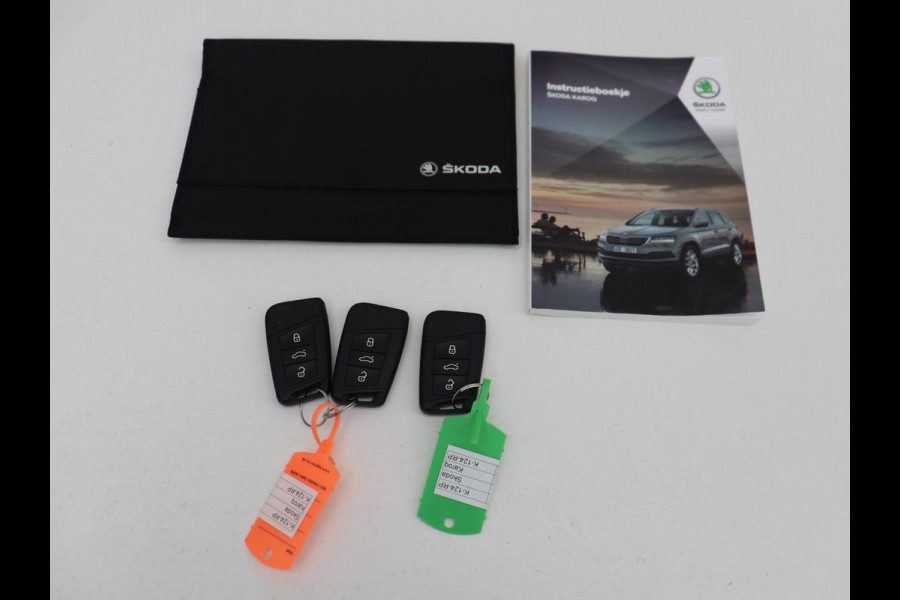 Škoda Karoq 1.0 TSI Business Edition | Carplay | Navigatie | Park Assist  | Climate control | DAB | Cruise control