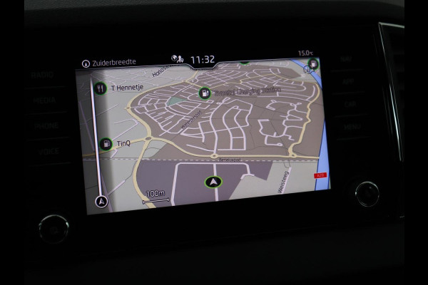 Škoda Karoq 1.0 TSI Business Edition | Carplay | Navigatie | Park Assist  | Climate control | DAB | Cruise control