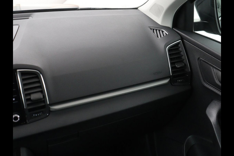 Škoda Karoq 1.0 TSI Business Edition | Carplay | Navigatie | Park Assist  | Climate control | DAB | Cruise control