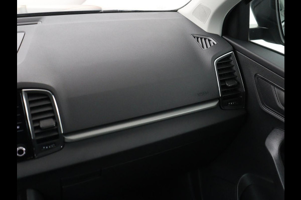 Škoda Karoq 1.0 TSI Business Edition | Carplay | Navigatie | Park Assist  | Climate control | DAB | Cruise control