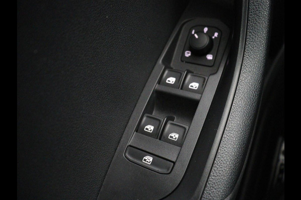 Škoda Karoq 1.0 TSI Business Edition | Carplay | Navigatie | Park Assist  | Climate control | DAB | Cruise control