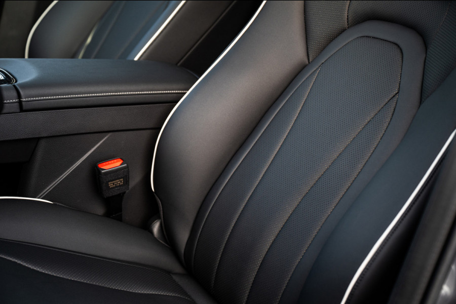 Omoda 5 1.6 T-GDi SHS-H Premium | Airco/Clima | Stuur/Stoelverwarming | Rondom Camera | Parkeersensoren | Panoramadak |