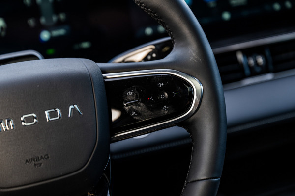 Omoda 5 1.6 T-GDi SHS-H Premium | Airco/Clima | Stuur/Stoelverwarming | Rondom Camera | Parkeersensoren | Panoramadak |