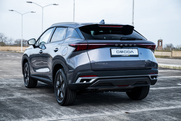 Omoda 5 1.6 T-GDi SHS-H Premium | Airco/Clima | Stuur/Stoelverwarming | Rondom Camera | Parkeersensoren | Panoramadak |