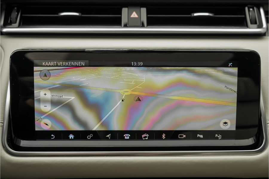 Land Rover Range Rover Velar 3.0 V6 AWD First Edition Pano Leder 22"