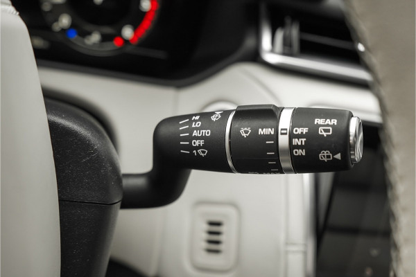 Land Rover Range Rover Velar 3.0 V6 AWD First Edition Pano Leder 22"