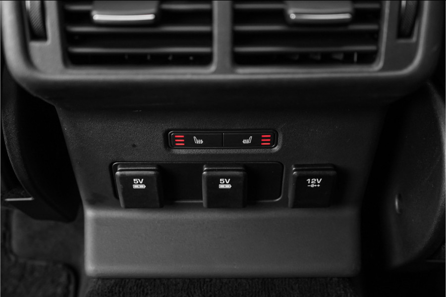 Land Rover Range Rover Velar 3.0 V6 AWD First Edition Pano Leder 22"