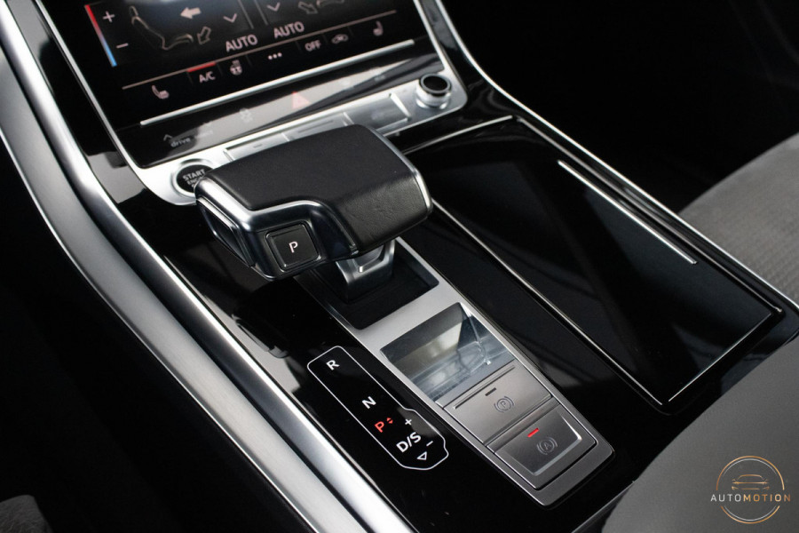 Audi Q8 60 TFSI e quattro Competition SQ8  PANO  CAM  ACC  LANE ASS  TREKHAAK LUCHTVERING