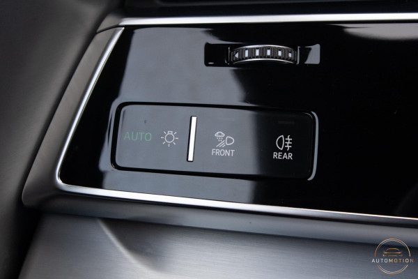 Audi Q8 60 TFSI e quattro Competition SQ8  PANO  CAM  ACC  LANE ASS  TREKHAAK LUCHTVERING