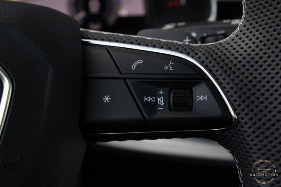 Audi Q8 60 TFSI e quattro Competition SQ8  PANO  CAM  ACC  LANE ASS  TREKHAAK LUCHTVERING