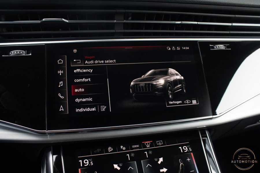 Audi Q8 60 TFSI e quattro Competition SQ8  PANO  CAM  ACC  LANE ASS  TREKHAAK LUCHTVERING