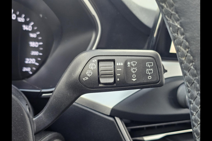 Ford FOCUS Wagon 1.0 EcoBoost Trend Edition Business Winterpack | Navigatie | Cruise control | Lane assist | Voorruitverwarming | Apple car play | Perfect onderhouden!