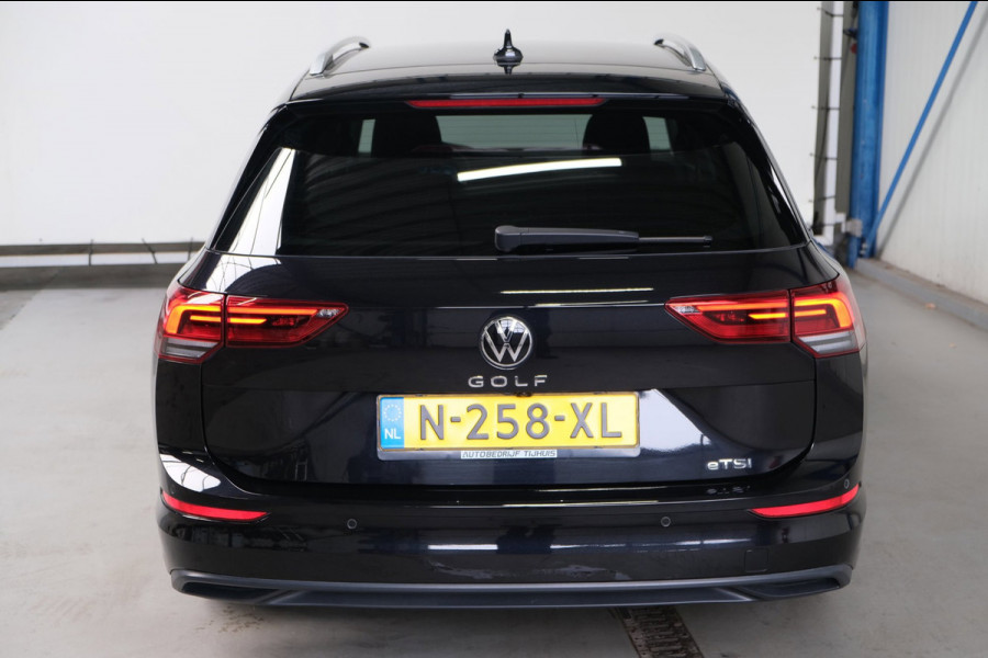 Volkswagen Golf Variant 1.0 eTSI Life Automaat - N.A.P. Airco, Cruise, Camera, Navi, PDC, Virtual display.