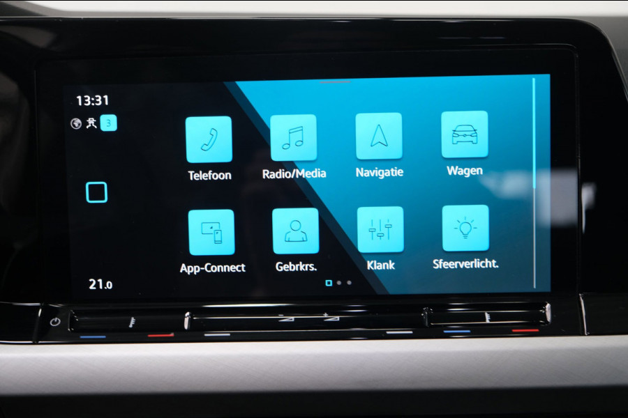 Volkswagen Golf Variant 1.0 eTSI Life Automaat - N.A.P. Airco, Cruise, Camera, Navi, PDC, Virtual display.