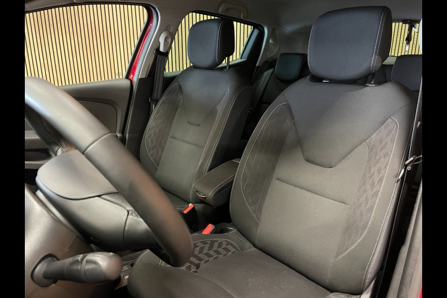 Renault Clio 0.9 TCe Limited|APPLE CARPLAY|CRUISE CONTROL|NAVIGATIE|AIRCONDITIONING|BLUETOOTH|PDC-A|LMV|LED|NETTE AUTO|NL-AUTO|NAP