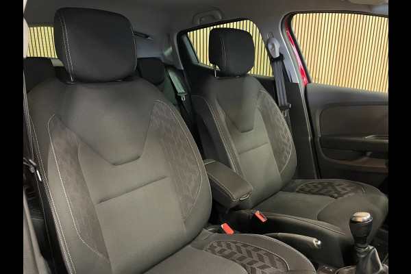 Renault Clio 0.9 TCe Limited|APPLE CARPLAY|CRUISE CONTROL|NAVIGATIE|AIRCONDITIONING|BLUETOOTH|PDC-A|LMV|LED|NETTE AUTO|NL-AUTO|NAP