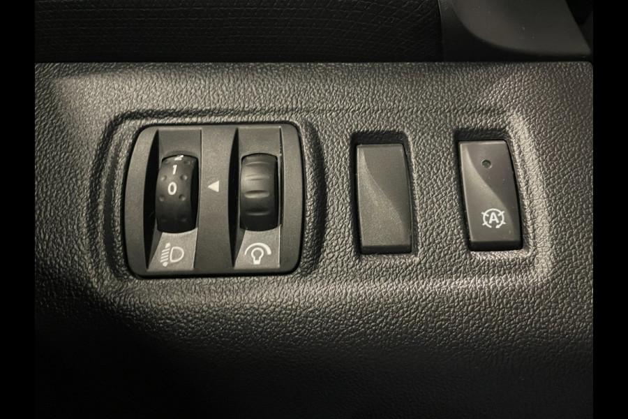 Renault Clio 0.9 TCe Limited|APPLE CARPLAY|CRUISE CONTROL|NAVIGATIE|AIRCONDITIONING|BLUETOOTH|PDC-A|LMV|LED|NETTE AUTO|NL-AUTO|NAP